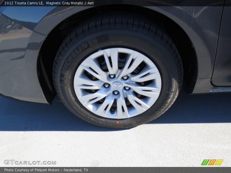 Magnetic Gray Metallic / Ash 2012 Toyota Camry LE