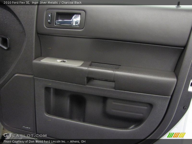 Ingot Silver Metallic / Charcoal Black 2010 Ford Flex SE