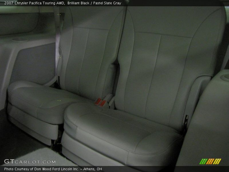 Brilliant Black / Pastel Slate Gray 2007 Chrysler Pacifica Touring AWD