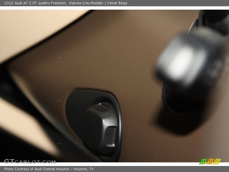 Dakota Grey Metallic / Velvet Beige 2012 Audi A7 3.0T quattro Premium