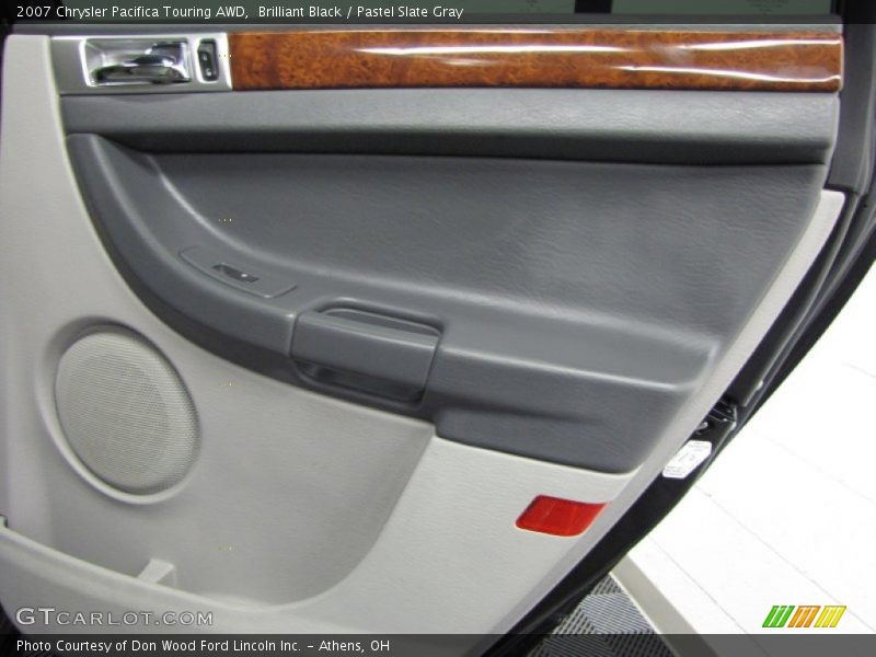 Brilliant Black / Pastel Slate Gray 2007 Chrysler Pacifica Touring AWD