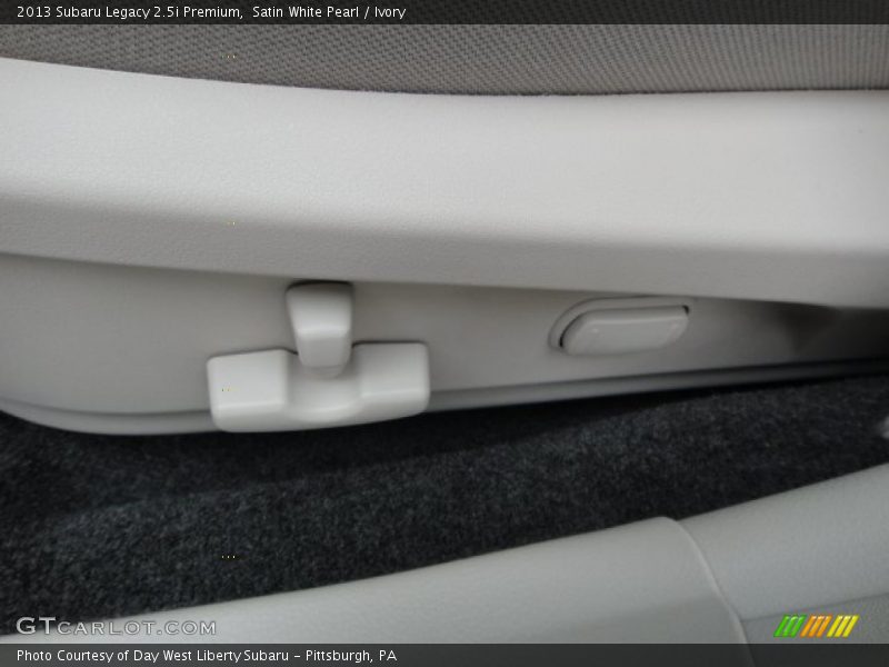 Satin White Pearl / Ivory 2013 Subaru Legacy 2.5i Premium