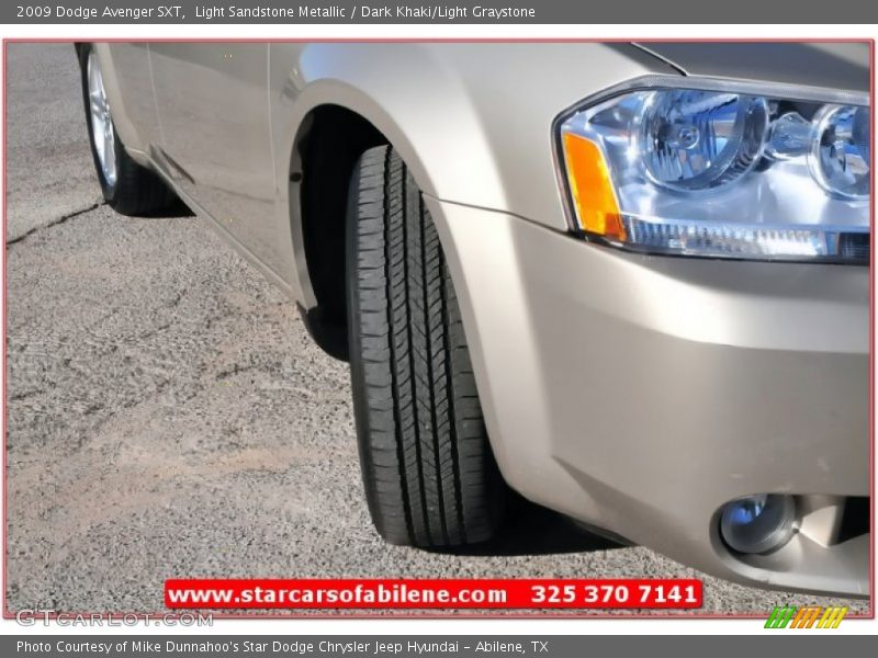 Light Sandstone Metallic / Dark Khaki/Light Graystone 2009 Dodge Avenger SXT