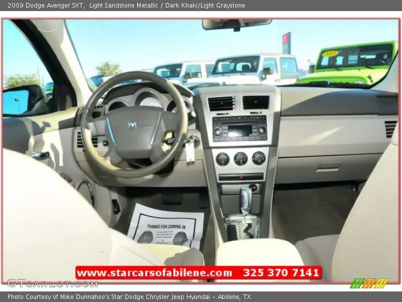 Light Sandstone Metallic / Dark Khaki/Light Graystone 2009 Dodge Avenger SXT