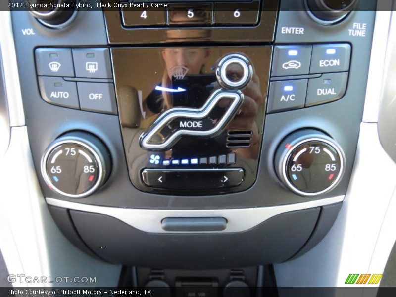 Black Onyx Pearl / Camel 2012 Hyundai Sonata Hybrid