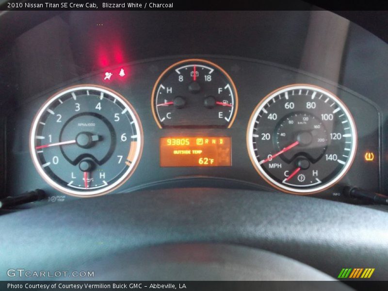 Blizzard White / Charcoal 2010 Nissan Titan SE Crew Cab