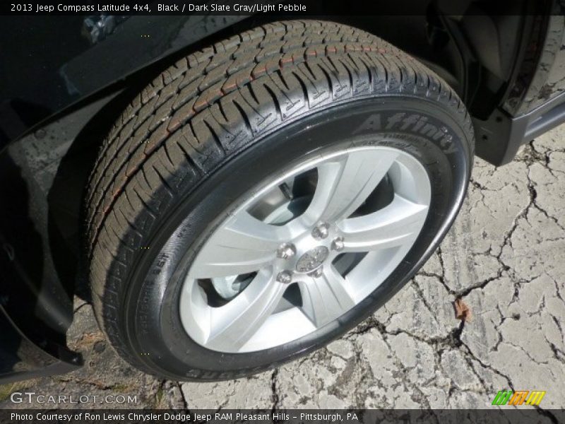 Black / Dark Slate Gray/Light Pebble 2013 Jeep Compass Latitude 4x4