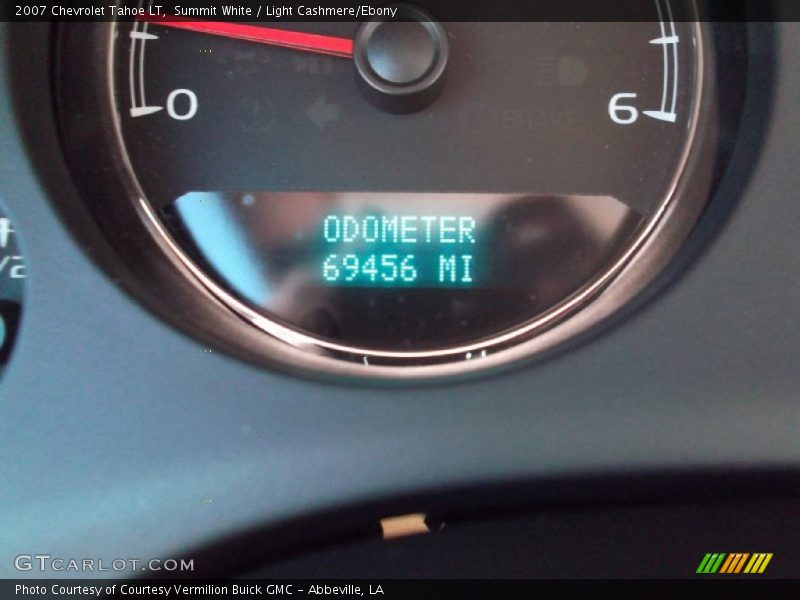 Summit White / Light Cashmere/Ebony 2007 Chevrolet Tahoe LT