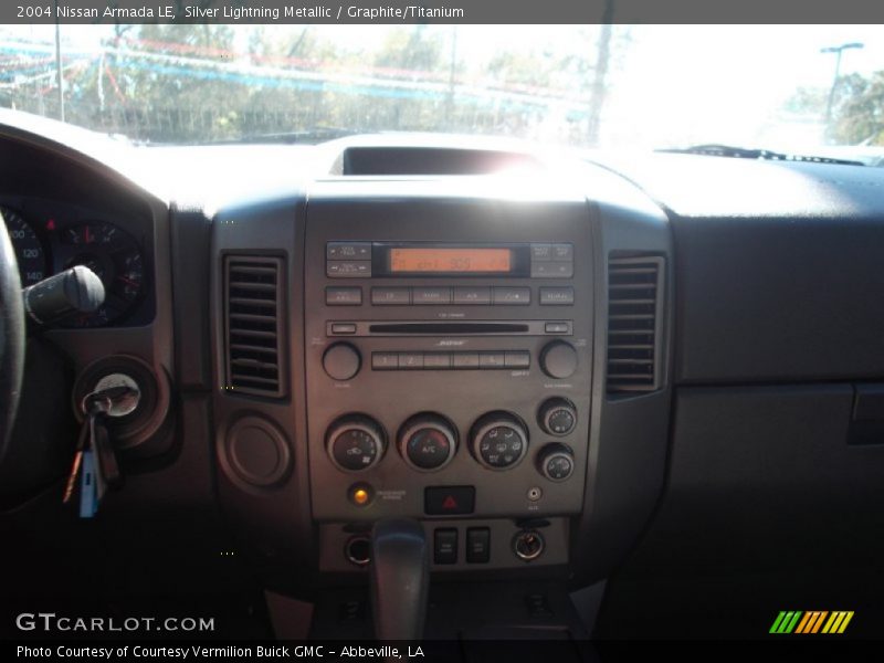 Silver Lightning Metallic / Graphite/Titanium 2004 Nissan Armada LE