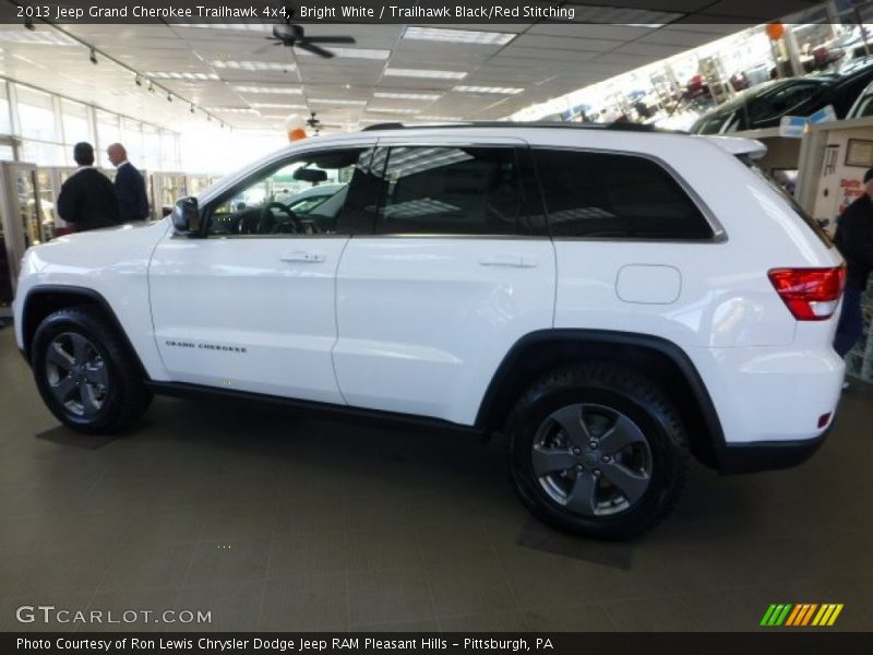 Bright White / Trailhawk Black/Red Stitching 2013 Jeep Grand Cherokee Trailhawk 4x4