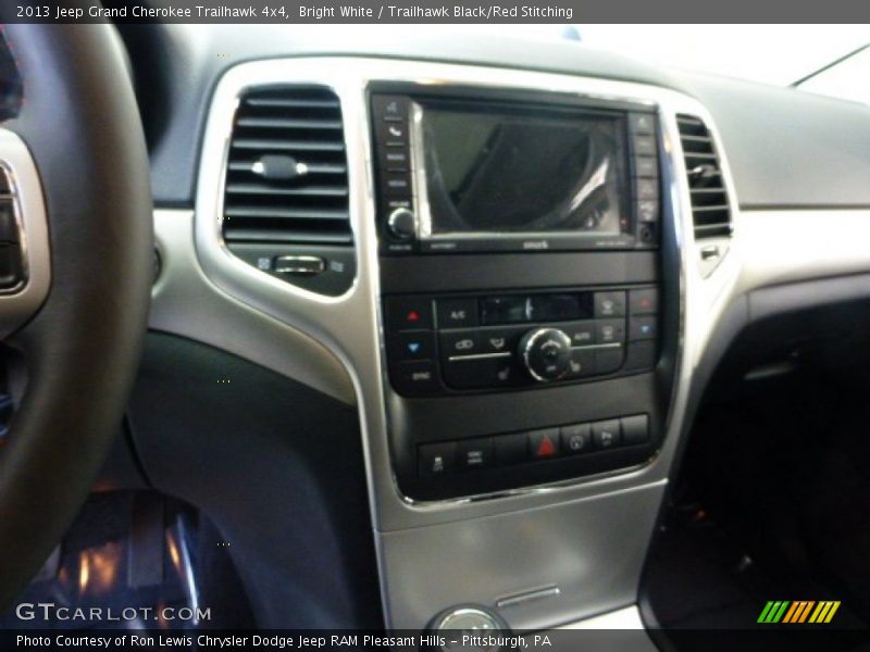 Bright White / Trailhawk Black/Red Stitching 2013 Jeep Grand Cherokee Trailhawk 4x4