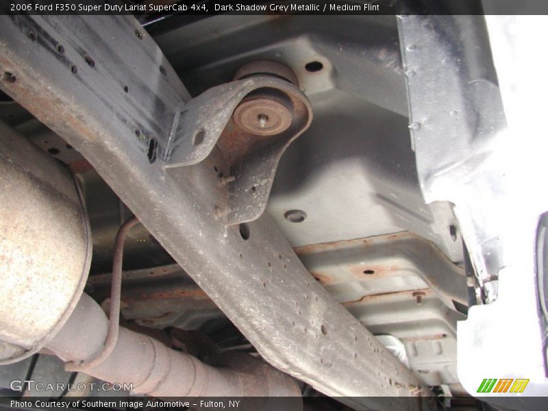 Undercarriage of 2006 F350 Super Duty Lariat SuperCab 4x4