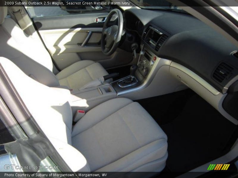 Seacrest Green Metallic / Warm Ivory 2009 Subaru Outback 2.5i Wagon