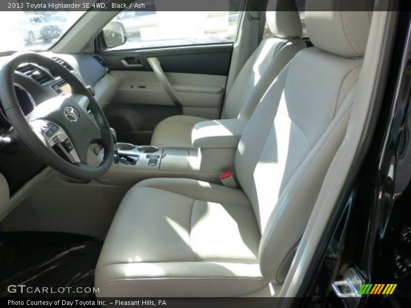 Black / Ash 2013 Toyota Highlander SE 4WD