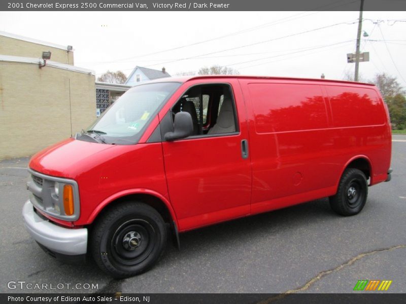 Front 3/4 View of 2001 Express 2500 Commercial Van