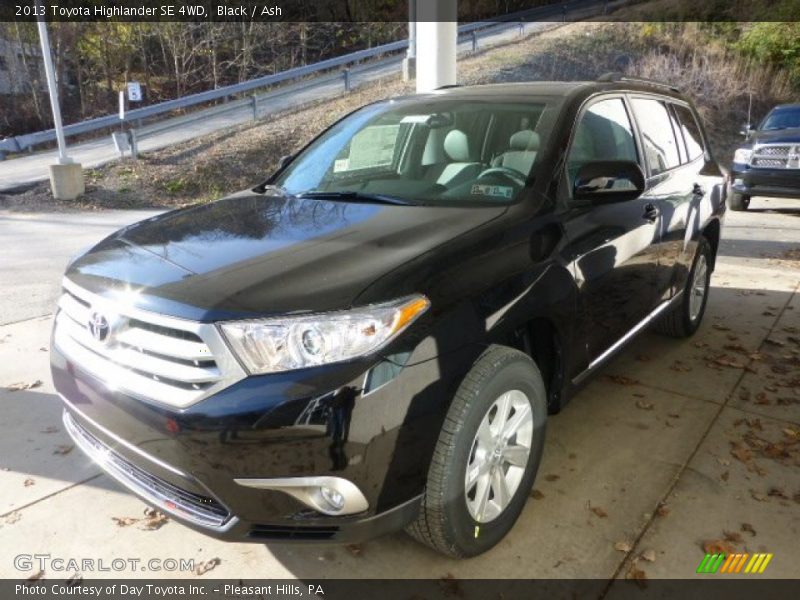 Black / Ash 2013 Toyota Highlander SE 4WD