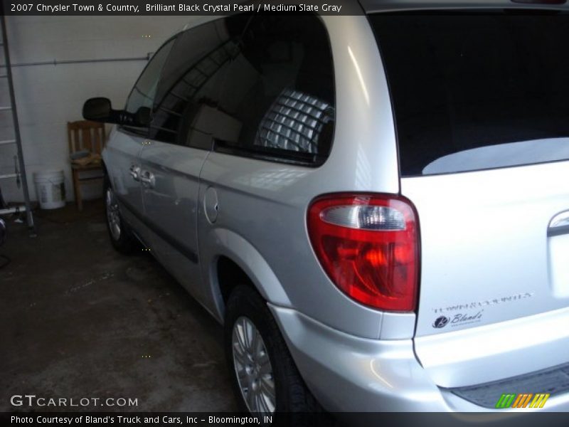 Brilliant Black Crystal Pearl / Medium Slate Gray 2007 Chrysler Town & Country