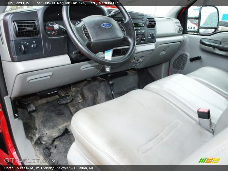 Medium Flint Interior - 2005 F350 Super Duty XL Regular Cab 4x4 