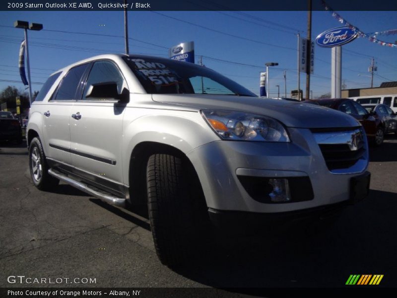 Quicksilver / Black 2009 Saturn Outlook XE AWD