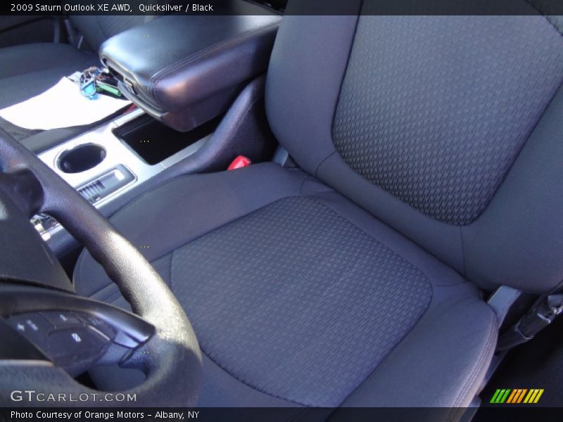 Quicksilver / Black 2009 Saturn Outlook XE AWD