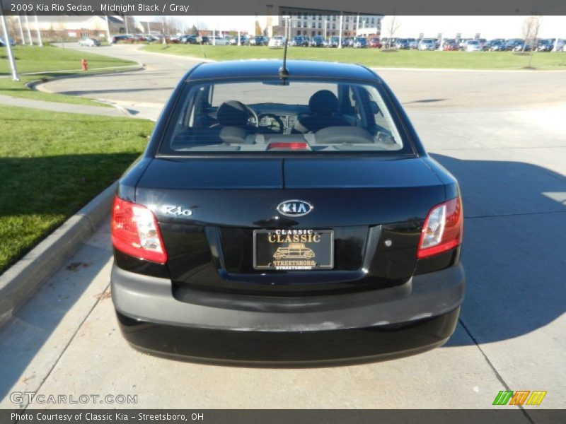 Midnight Black / Gray 2009 Kia Rio Sedan