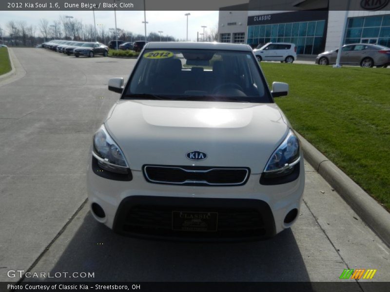 Dune Beige / Black Cloth 2012 Kia Soul 1.6