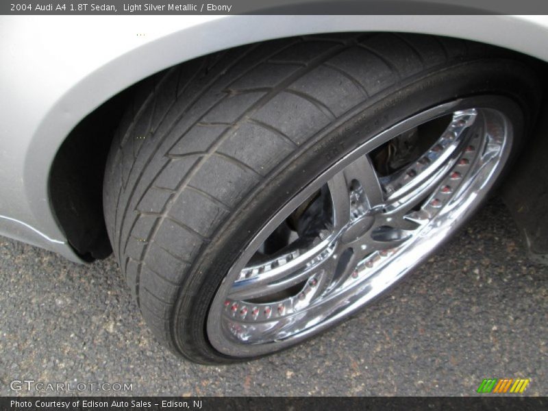 Light Silver Metallic / Ebony 2004 Audi A4 1.8T Sedan