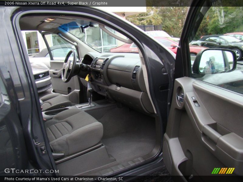 Super Black / Graphite 2006 Nissan Xterra Off Road 4x4