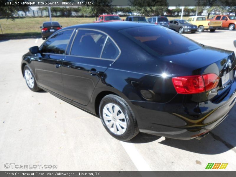 Black / Titan Black 2011 Volkswagen Jetta S Sedan
