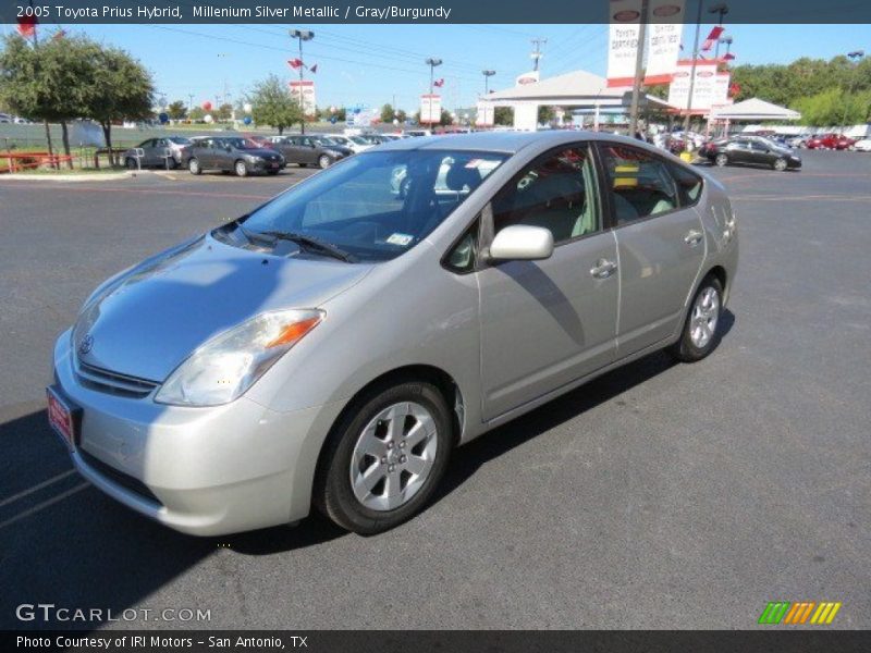Millenium Silver Metallic / Gray/Burgundy 2005 Toyota Prius Hybrid