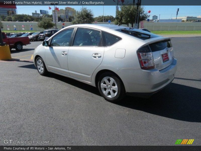 Millenium Silver Metallic / Gray/Burgundy 2005 Toyota Prius Hybrid
