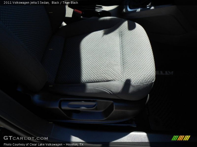 Black / Titan Black 2011 Volkswagen Jetta S Sedan