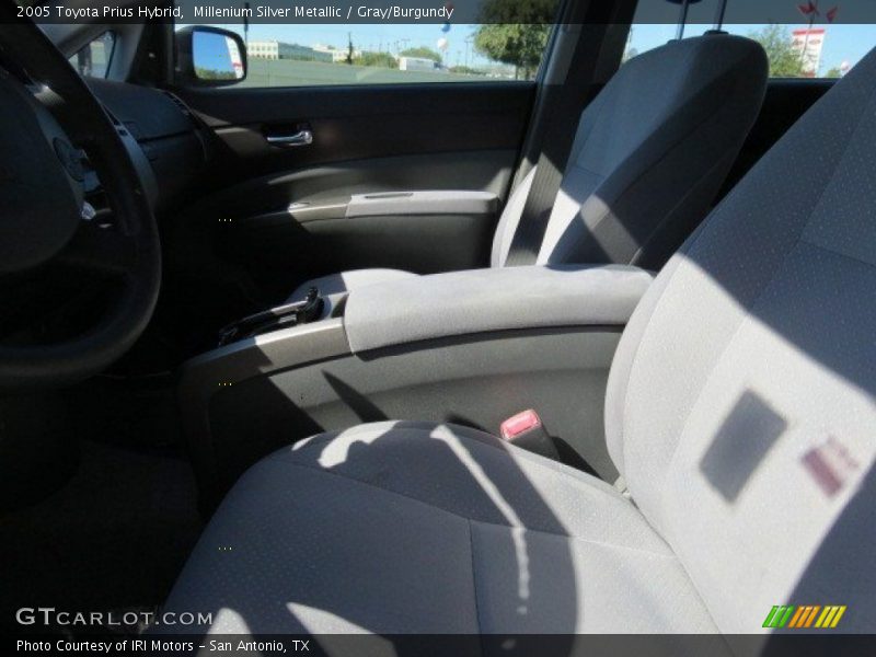 Millenium Silver Metallic / Gray/Burgundy 2005 Toyota Prius Hybrid