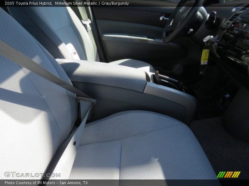 Millenium Silver Metallic / Gray/Burgundy 2005 Toyota Prius Hybrid
