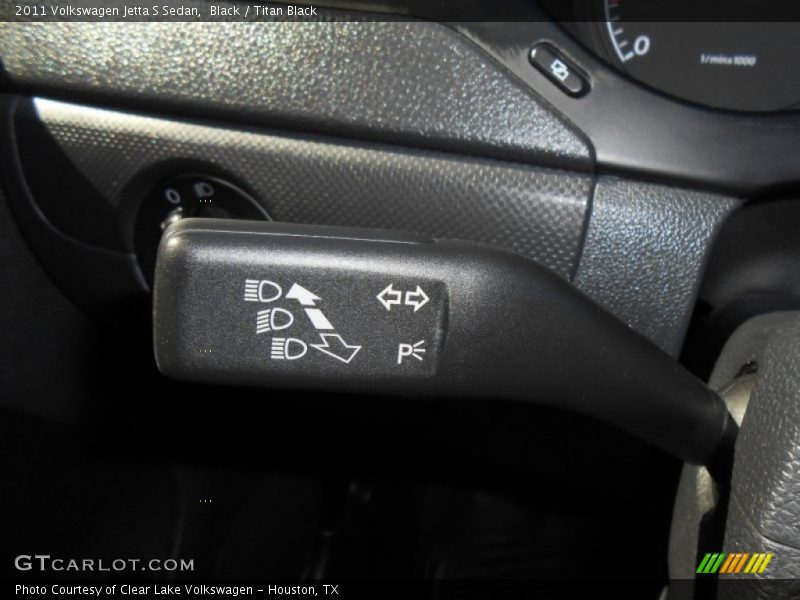 Black / Titan Black 2011 Volkswagen Jetta S Sedan