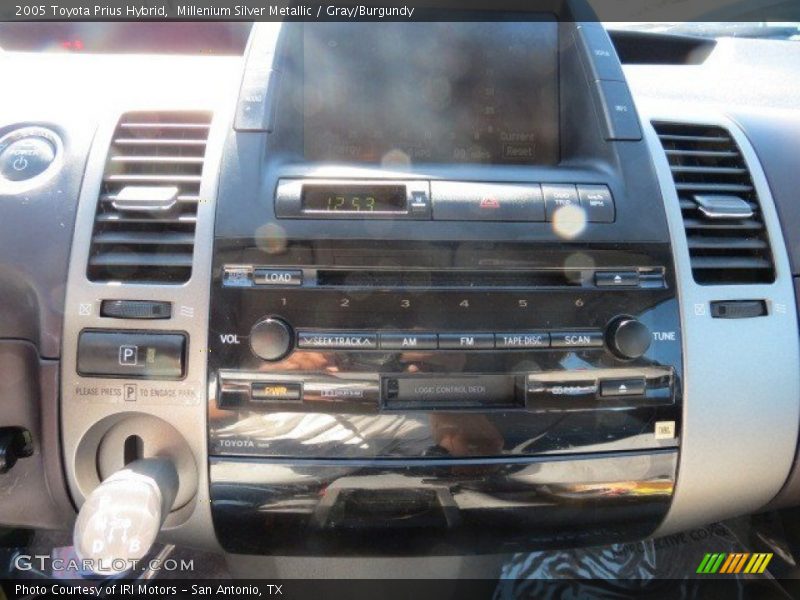 Millenium Silver Metallic / Gray/Burgundy 2005 Toyota Prius Hybrid