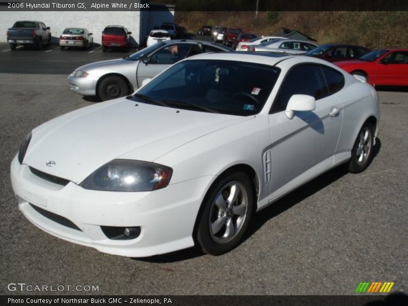 Front 3/4 View of 2006 Tiburon GS