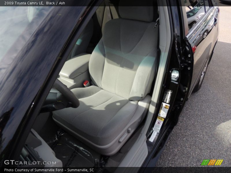 Black / Ash 2009 Toyota Camry LE