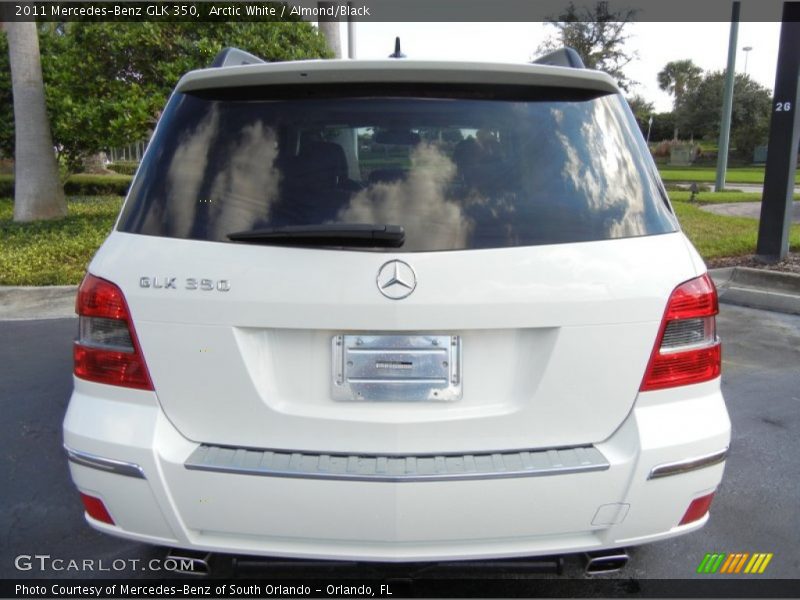 Arctic White / Almond/Black 2011 Mercedes-Benz GLK 350
