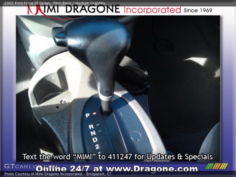 Pitch Black / Medium Graphite 2002 Ford Focus SE Sedan