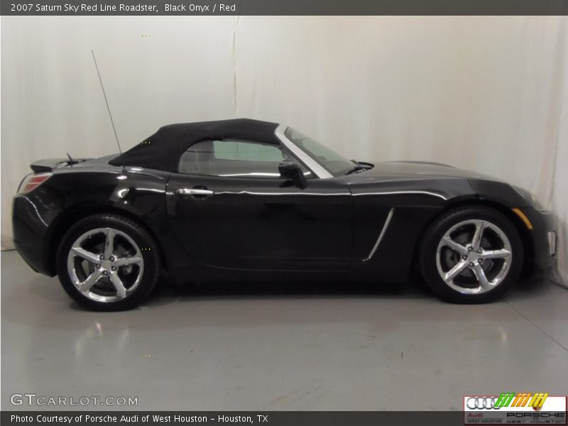 Black Onyx / Red 2007 Saturn Sky Red Line Roadster