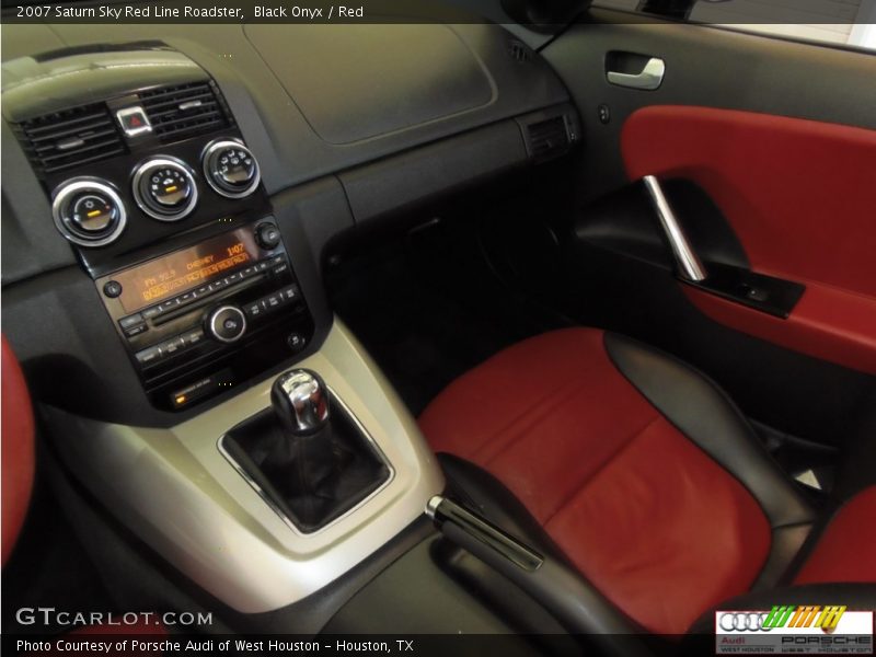 Black Onyx / Red 2007 Saturn Sky Red Line Roadster