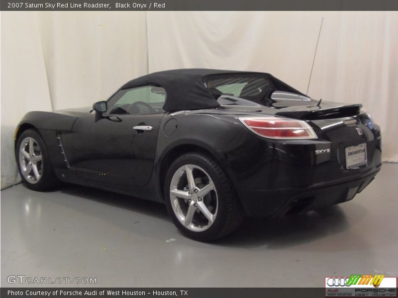 Black Onyx / Red 2007 Saturn Sky Red Line Roadster