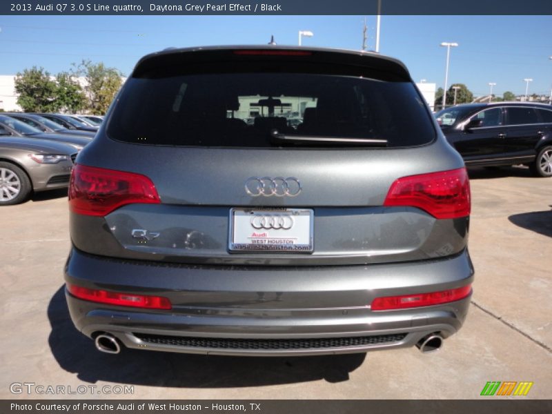 Daytona Grey Pearl Effect / Black 2013 Audi Q7 3.0 S Line quattro