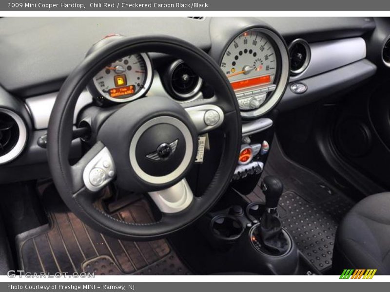 Chili Red / Checkered Carbon Black/Black 2009 Mini Cooper Hardtop