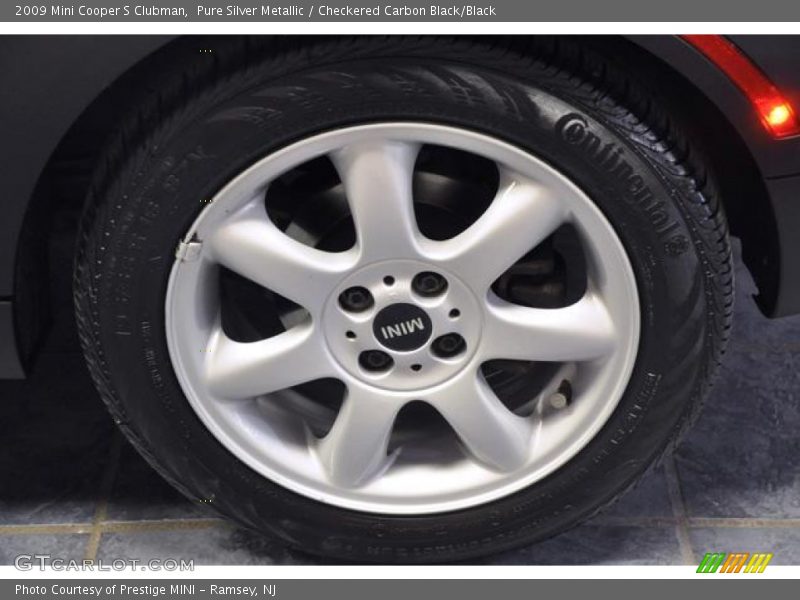 Pure Silver Metallic / Checkered Carbon Black/Black 2009 Mini Cooper S Clubman