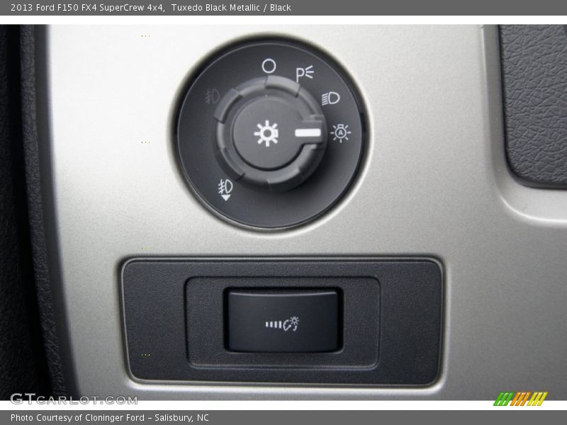 Controls of 2013 F150 FX4 SuperCrew 4x4