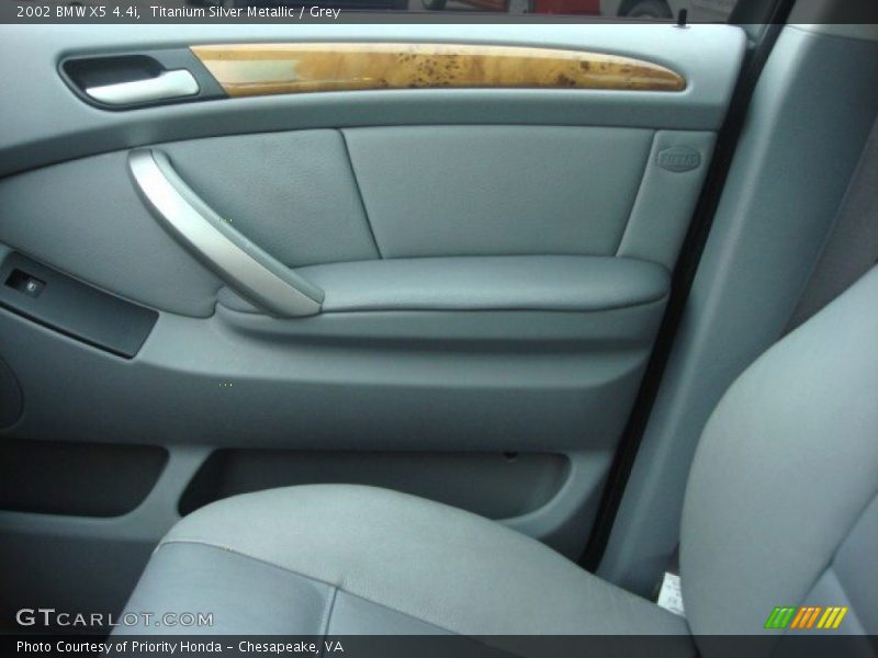 Titanium Silver Metallic / Grey 2002 BMW X5 4.4i