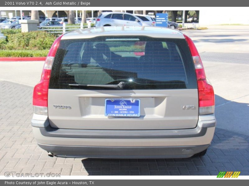 Ash Gold Metallic / Beige 2001 Volvo V70 2.4