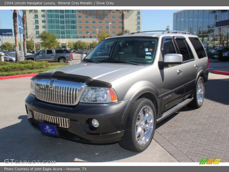 Mineral Grey Metallic / Dove Grey 2004 Lincoln Navigator Luxury